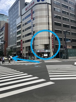 富士メガネ前の横断歩道
